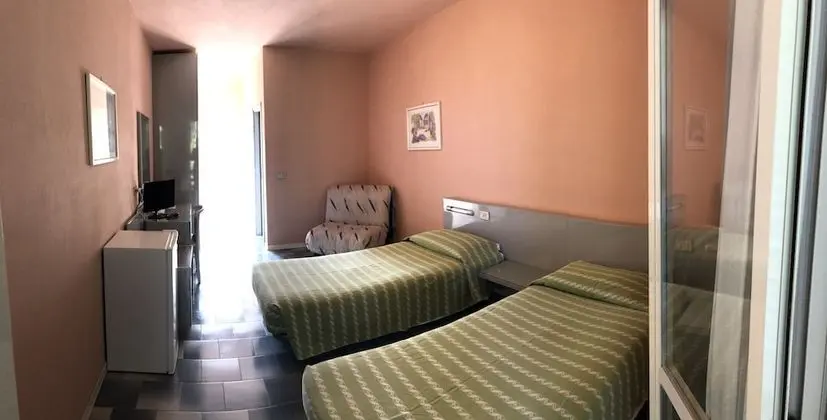 Comfort Üç Kişilik Oda, Balkon
