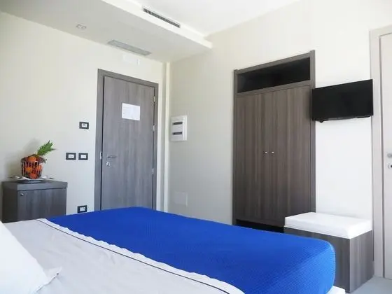 Classic Tek Büyük Yataklı Oda