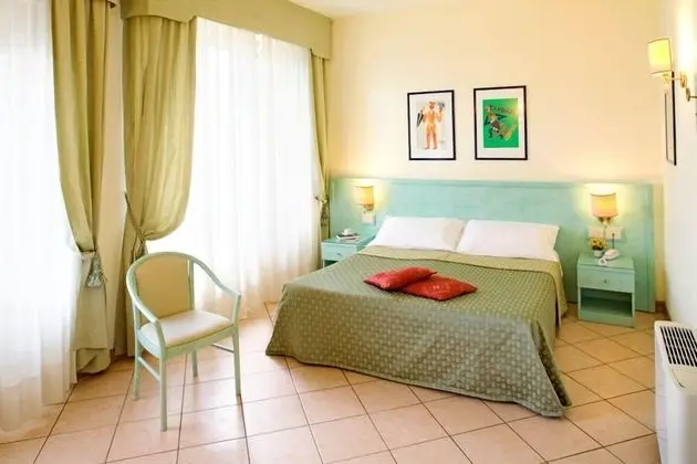 Büyük Yataklı Tek Kişilik Oda, Deniz Manzaralı