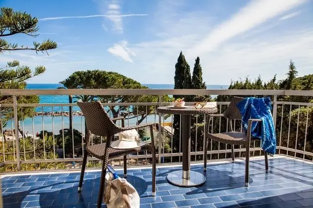 Standard Büyük Yataklı Tek Kişilik Oda