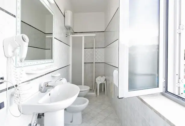 Comfort Tek Büyük Yataklı Oda, 1 Çift Kişilik Yatak, Balkon, Okyanus Manzaralı