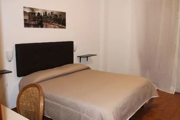 Economy Tek Büyük Yataklı Oda