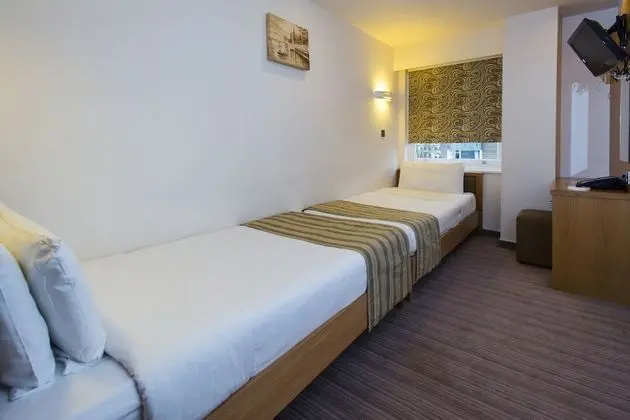 İki Ayrı Yataklı Oda