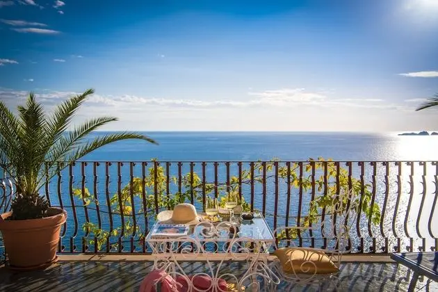 Junior Süit, Balkon, Deniz Manzaralı