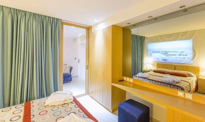 Bungalov, Havuz Manzaralı