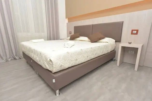 City Tek Büyük veya İki Ayrı Yataklı Oda (104)
