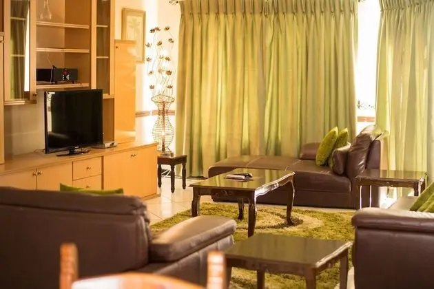 Villa, 3 Yatak Odası, Avlu Manzaralı