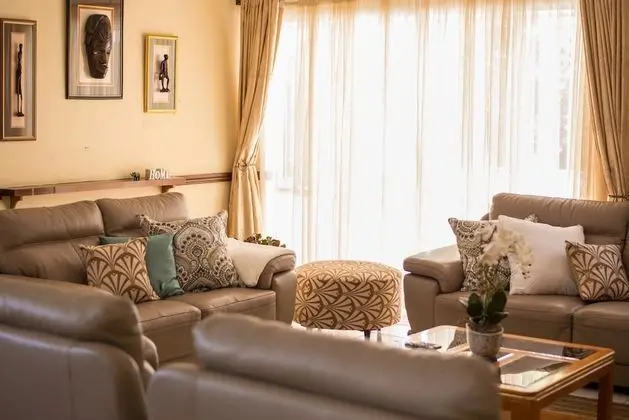 Villa, 3 Yatak Odası, Avlu Manzaralı