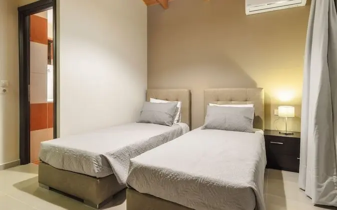 Family Villa, 3 Yatak Odası, Kişiye Özel Havuzlu