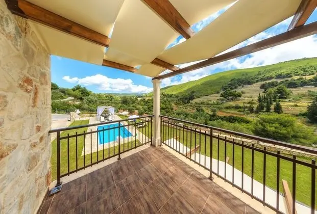 Family Villa, 3 Yatak Odası, Kişiye Özel Havuzlu