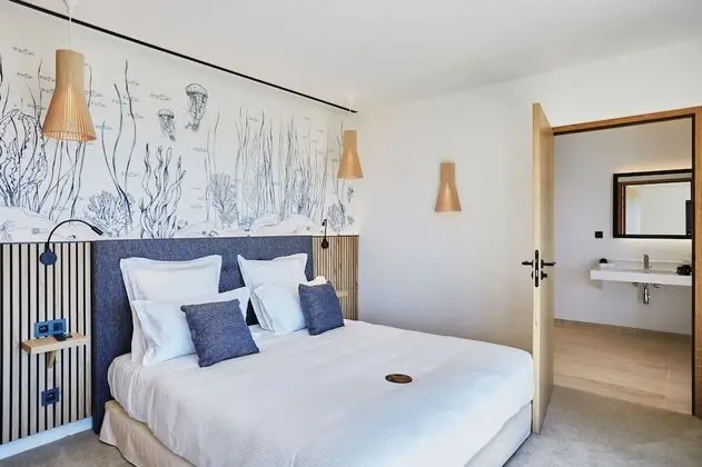 Design Oda, 1 Büyük (Queen) Boy Yatak, Engellilere Uygun, Deniz Manzaralı