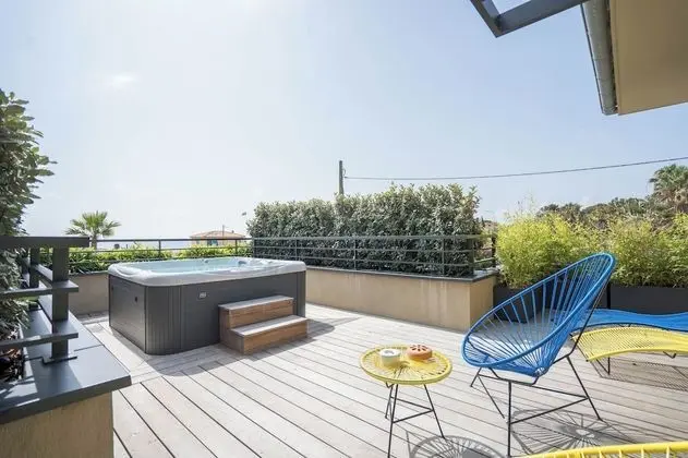 Exclusive Süit, 1 En Büyük (King) Boy Yatak ve Çekyat, Sıcak Su Havuzu, Deniz Manzaralı