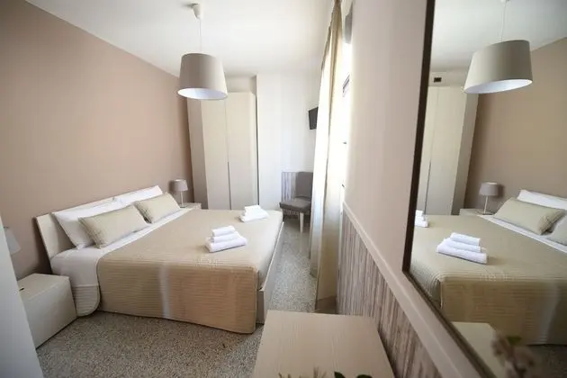 Apart Daire, Bahçe Manzaralı, Zemin Kat