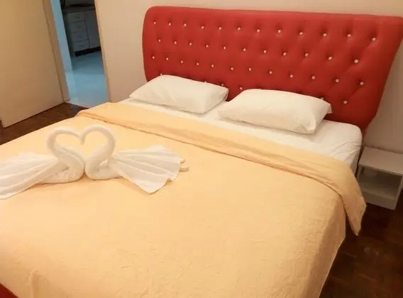 Daire, 3 Yatak Odası, Havuz Manzaralı