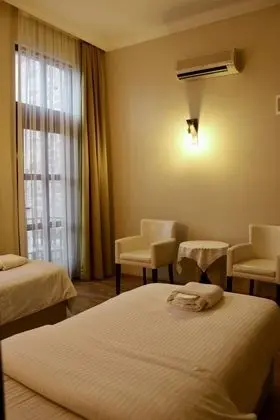 Suite, Kara Manzaralı