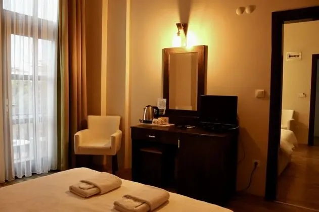 Suite, Kara Manzaralı