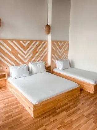 Triple, Kara Manzaralı