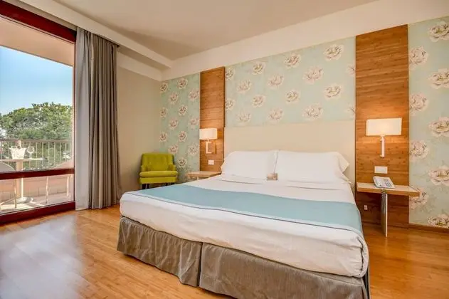 Junior Süit, Balkon, Göl Manzaralı