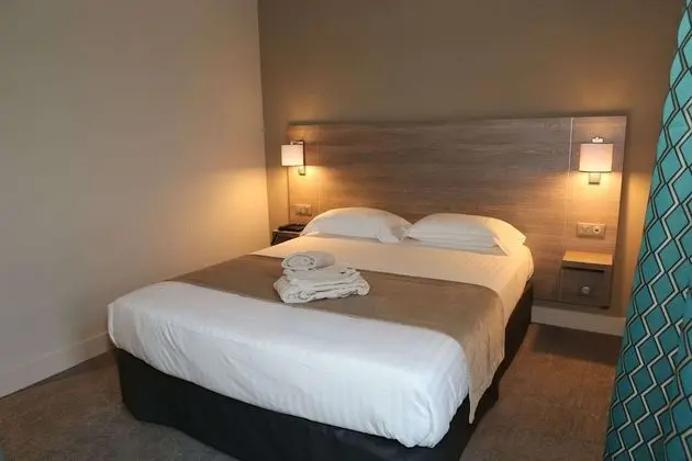 Comfort Tek Büyük Yataklı Oda
