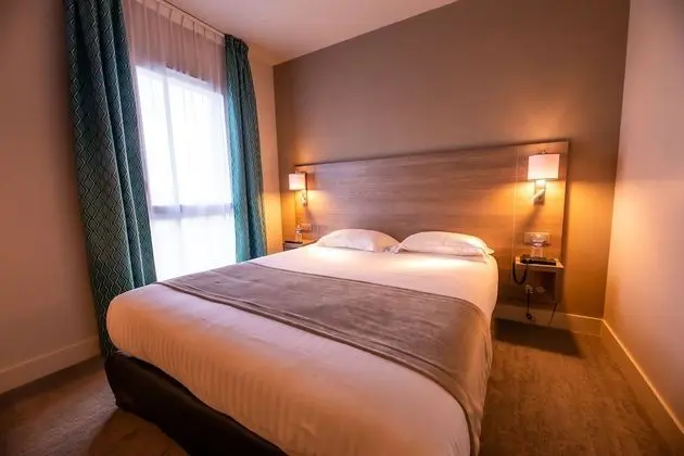 Comfort Tek Büyük Yataklı Oda