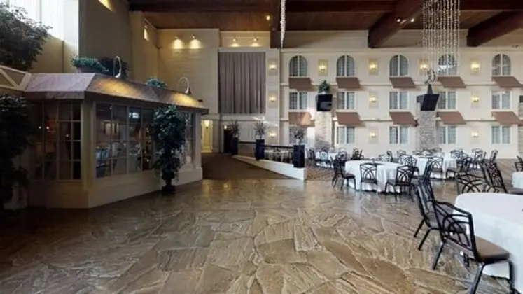 Standard Oda, 2 Büyük (Queen) Boy Yatak, Buzdolabı ve Mikrodalga, Avlu Manzaralı (Oversized Room)