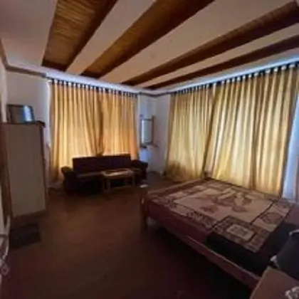 Standard Tek Büyük Yataklı Oda