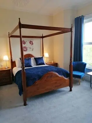 Tek Büyük Yataklı Oda, Banyolu/Duşlu (Four Poster)