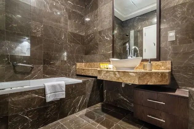 Luxury Çatı Katı Süiti (Penthouse), 4 Yatak Odası, Sigara İçilmez, Kişiye Özel Havuzlu