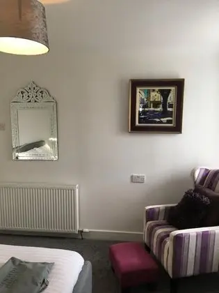 Tek Büyük Yataklı Oda, Banyolu/Duşlu
