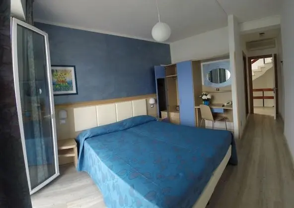 Tek Büyük veya İki Ayrı Yataklı Oda