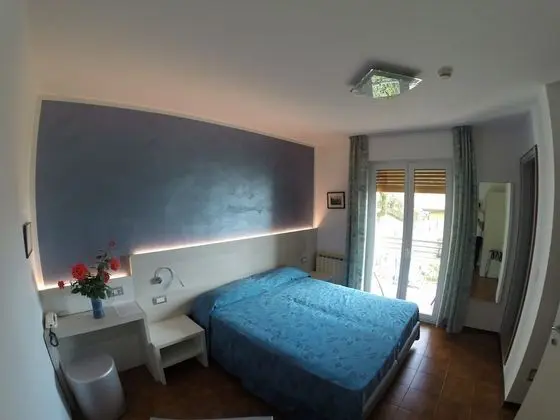 Tek Büyük veya İki Ayrı Yataklı Oda