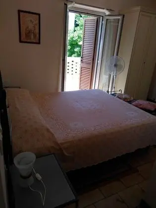 Tek Büyük Yataklı Oda, Balkon