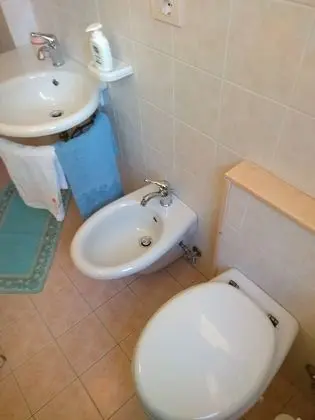 Üç Kişilik Oda