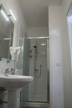 Tek Büyük Yataklı Oda (2 - Santa Nicolicchia)
