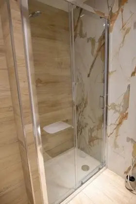 Standard Oda, 1 En Büyük (King) Boy Yatak