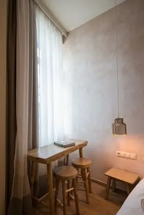 Deluxe Tek Büyük Yataklı Oda, 1 Büyük (Queen) Boy Yatak, Balkon/Veranda, Şehir Manzaralı (Carmen)