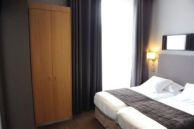 Comfort Tek Büyük veya İki Ayrı Yataklı Oda