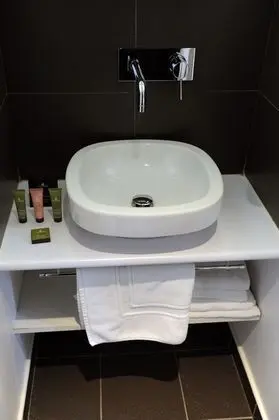 Comfort Tek Büyük veya İki Ayrı Yataklı Oda