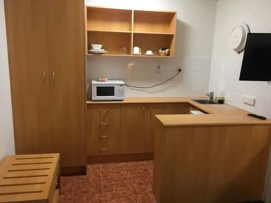 Family Oda, Sigara İçilmez, Küçük Mutfak