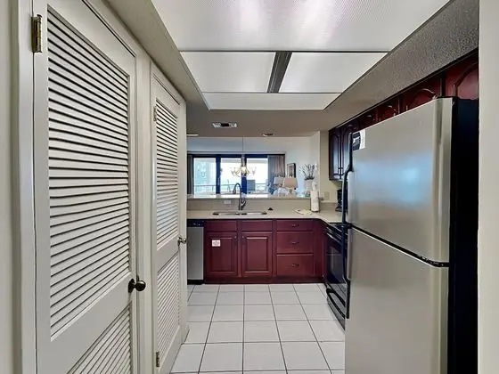 Daire, 1 En Büyük (King) Boy Yatak ve Çekyat, Balkon, Okyanus Manzaralı (#1400)