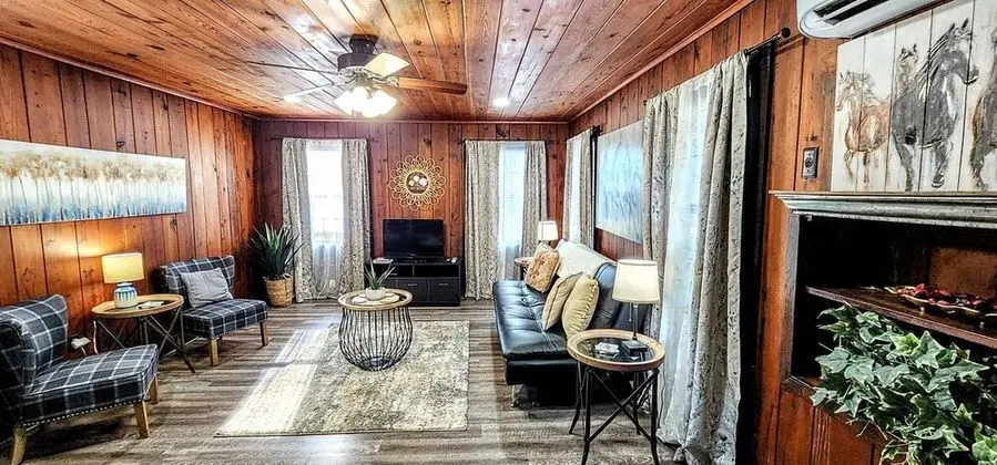 Family Kır Evi