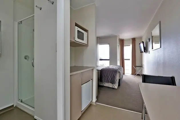 Standard Süit, 1 Yatak Odası, Sigara İçilmez, Mutfak (Upstairs)