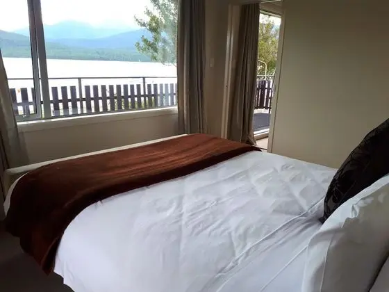 Standard Süit, 1 Yatak Odası, Sigara İçilmez, Küçük Mutfak (LAKEFRONT)