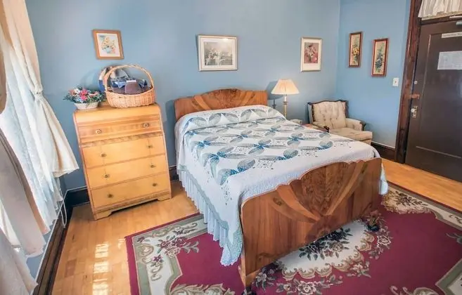 Double Room, (Two Bedroom Suite 220-222)