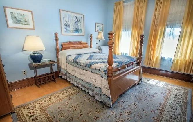 Double Room, (Two Bedroom Suite 220-222)