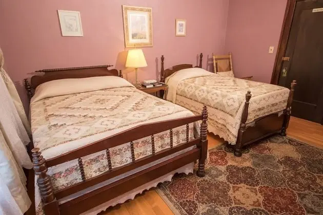 Family Oda, 2 Yatak Odası, Özel Banyo (Queen Two Bedroom Suite)