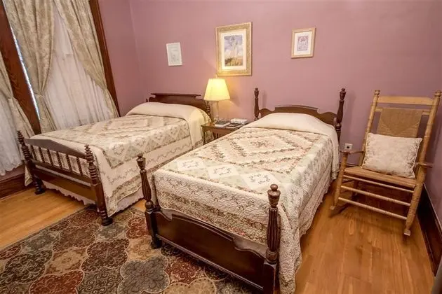 Family Oda, 2 Yatak Odası, Özel Banyo (Queen Two Bedroom Suite)