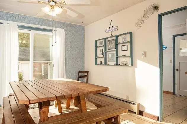 Ev, Birden Çok Yatak (Edgewood Escape)