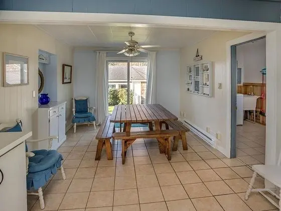 Ev, Birden Çok Yatak (Edgewood Escape)