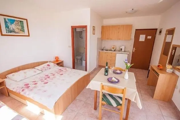 Stüdyo (Edi - 40 m from beach - SA1(3))